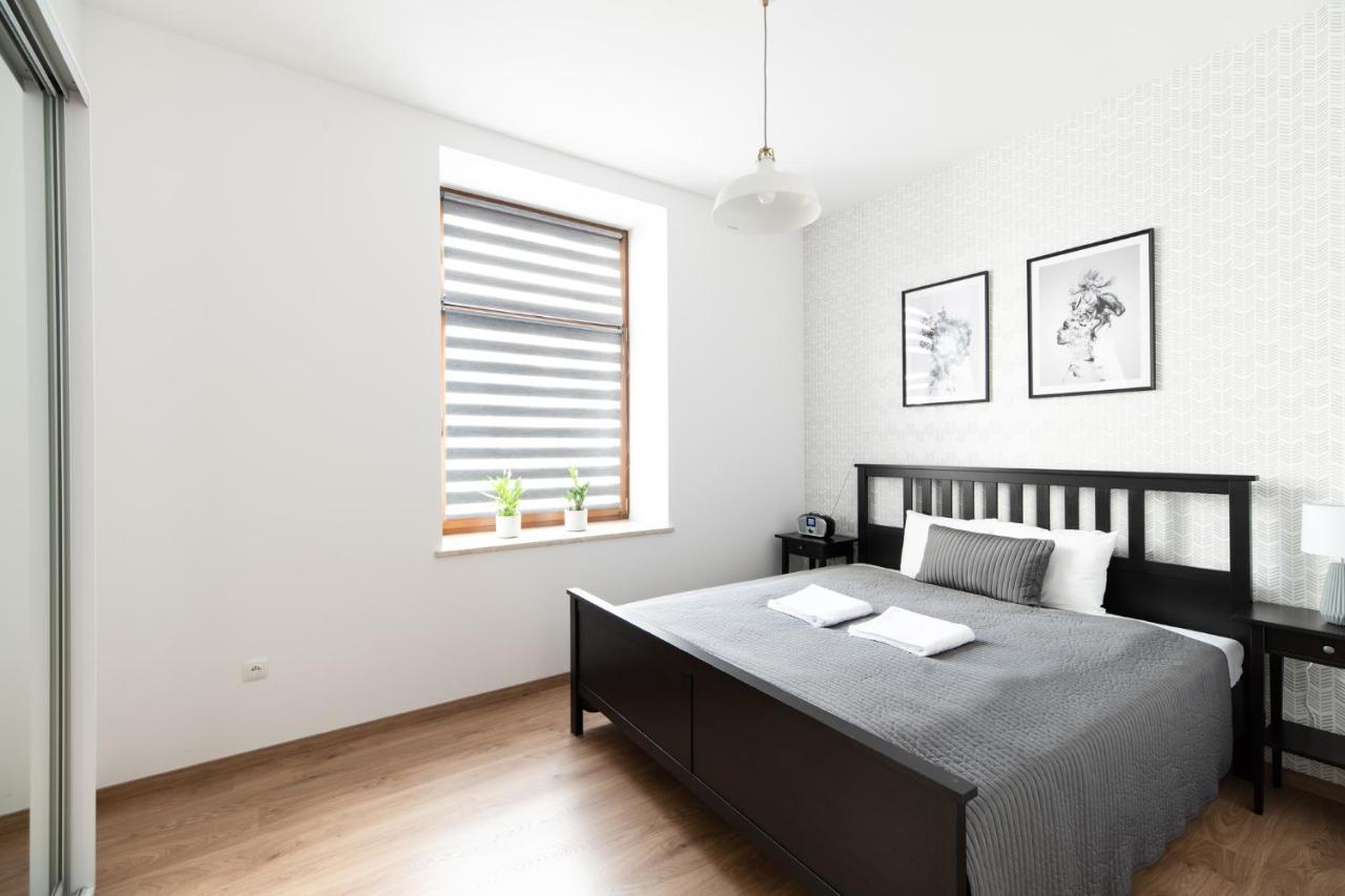 Neo Unique & Bright Apartments, Free Parking, 15Min Old Town & Kazimierz - By Homelike Cracovia Exterior foto