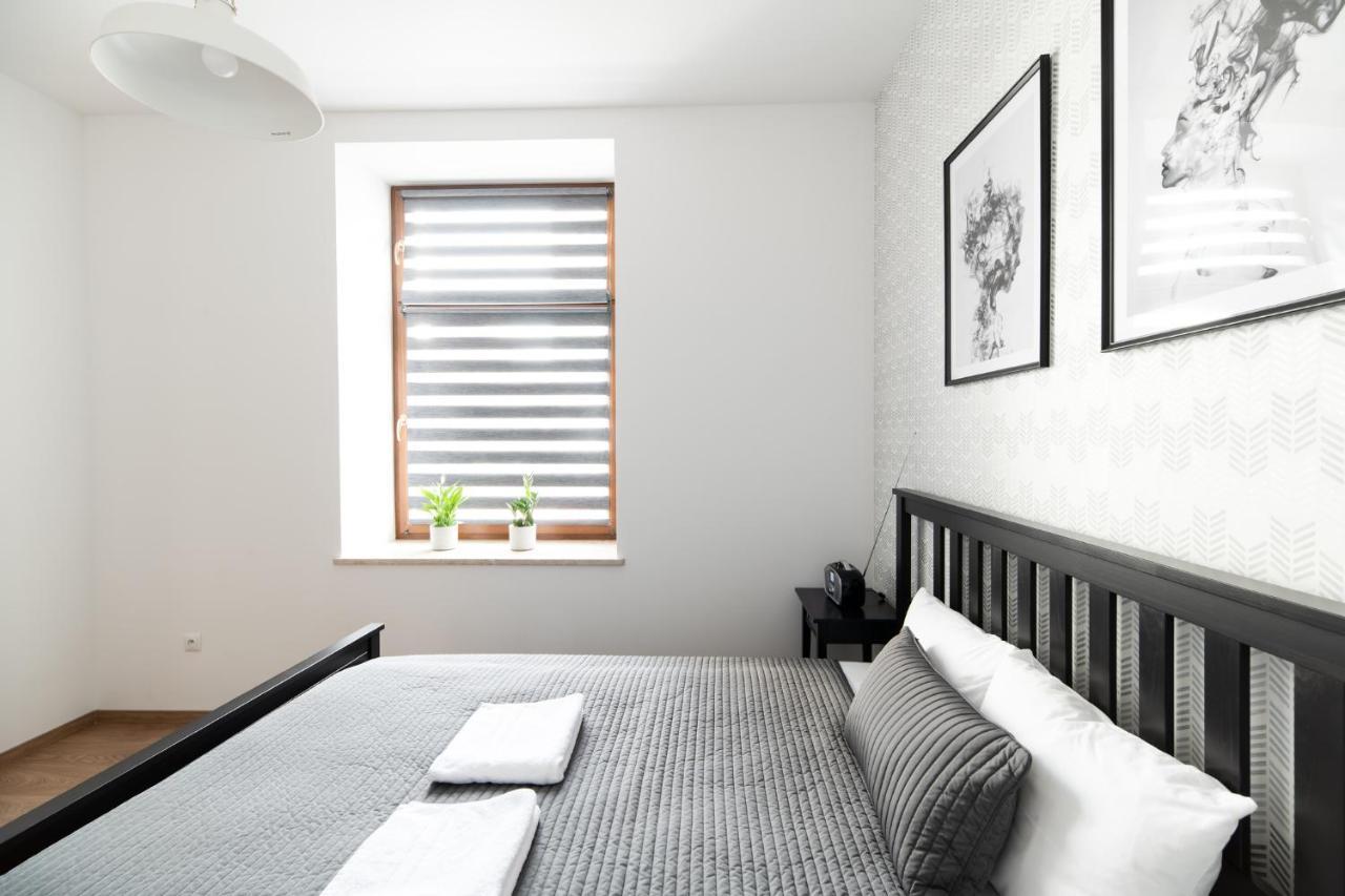 Neo Unique & Bright Apartments, Free Parking, 15Min Old Town & Kazimierz - By Homelike Cracovia Exterior foto